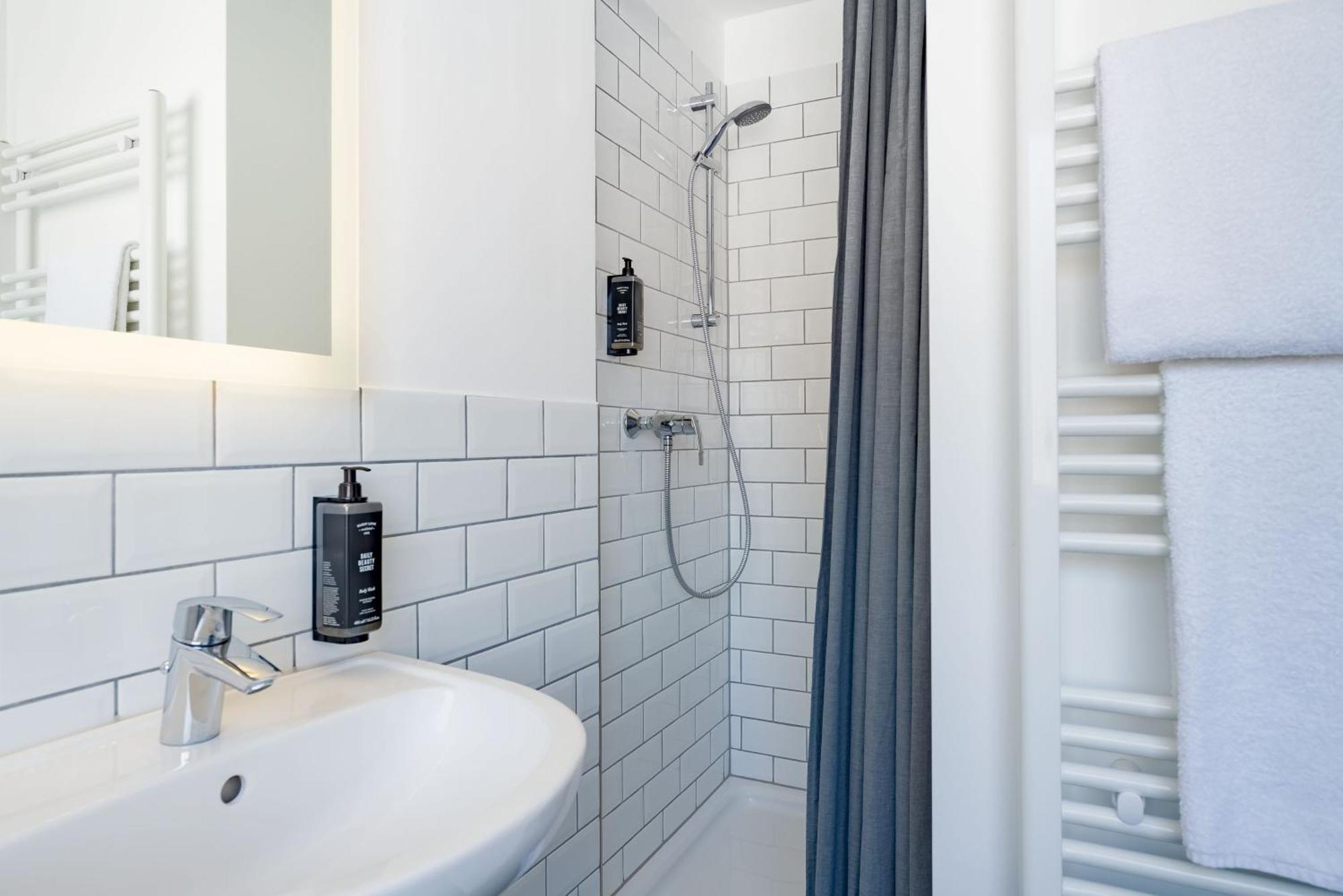 Rugs Hotel Koeln Екстер'єр фото