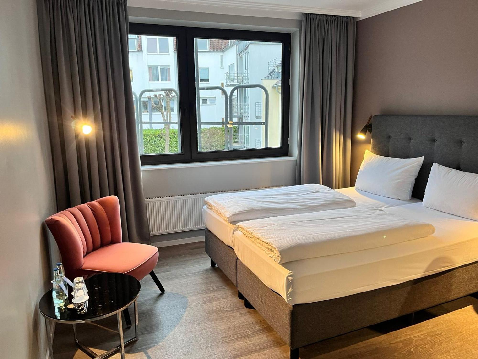 Rugs Hotel Koeln Екстер'єр фото